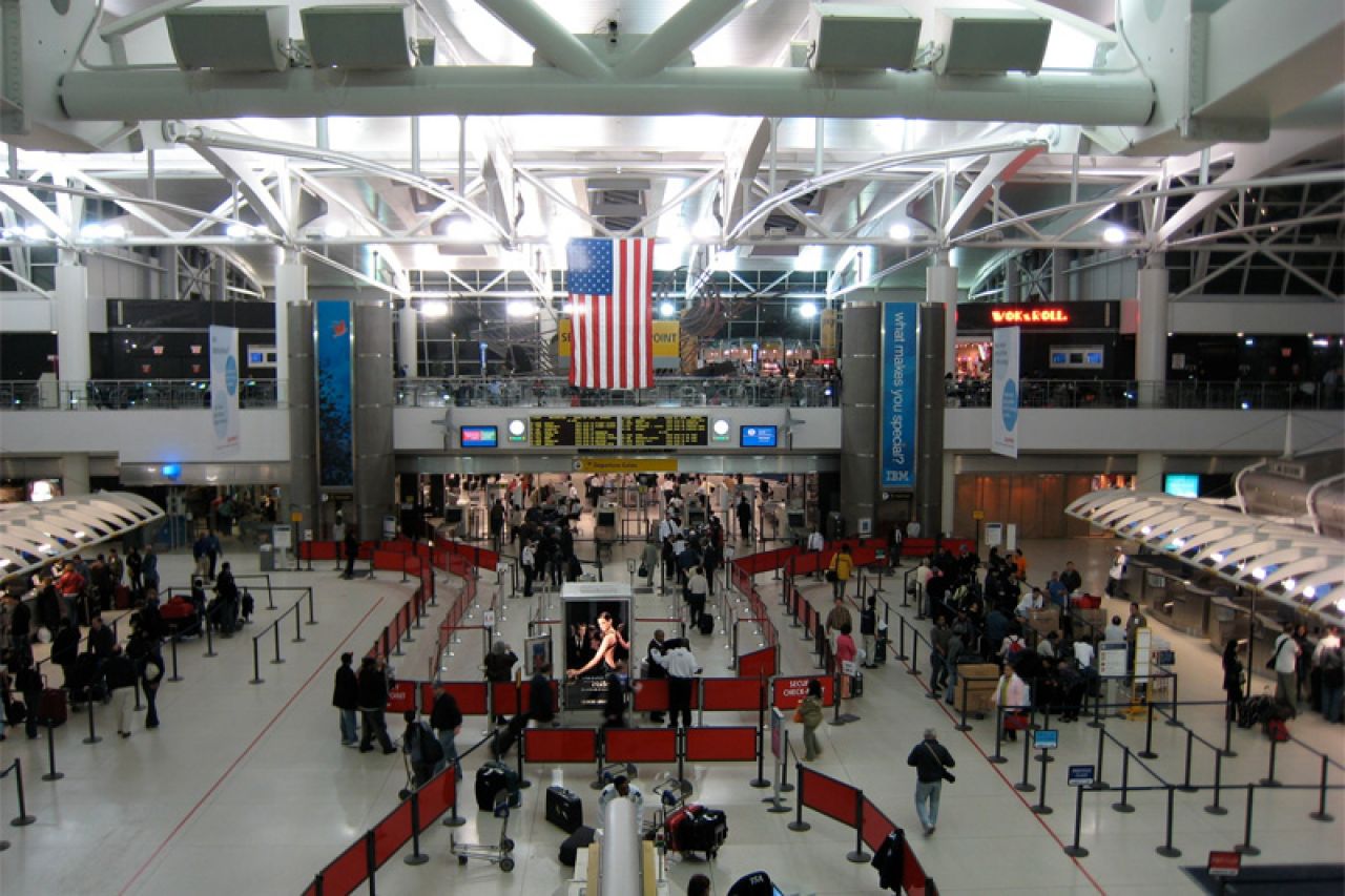 Evakuacija na aerodromu u New Yorku zbog lažne vijesti o pucnjavi
