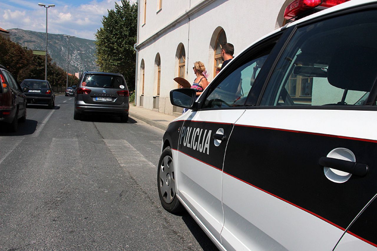 Mostar: Automobilom ozlijedio pješakinju