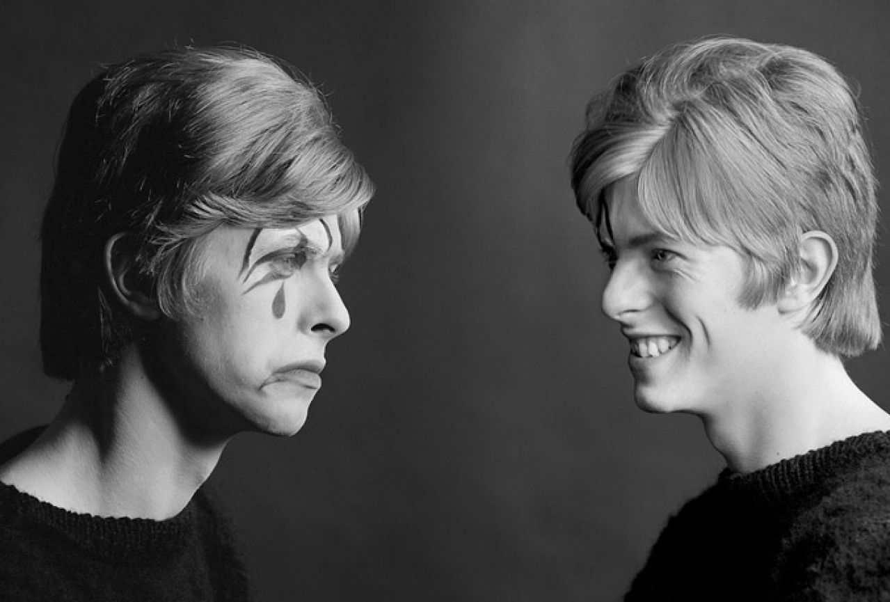 Početak šminkanja: Fotografije Davida Bowieja koje nitko nije vidio 50 godina