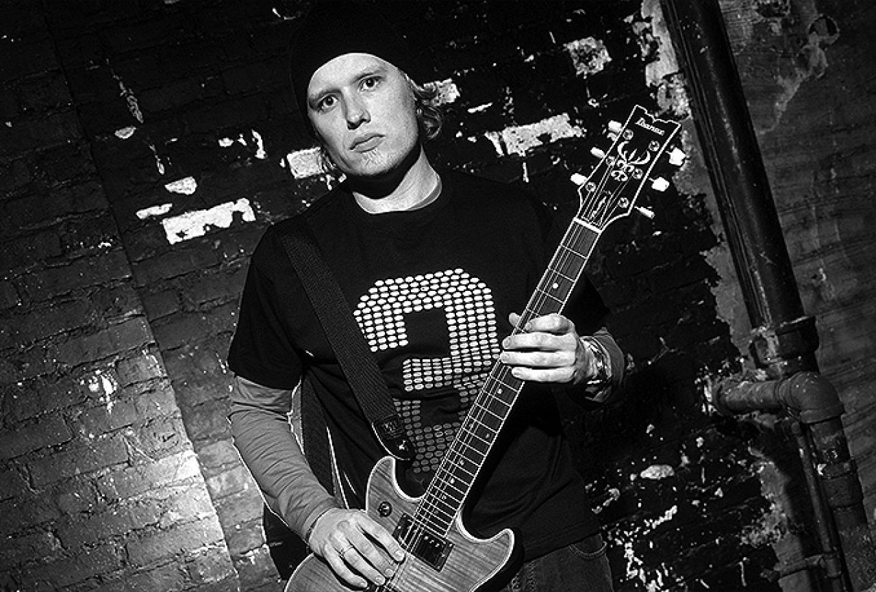 Previše tableta: Preminuo gitarist benda 3 Doors Down