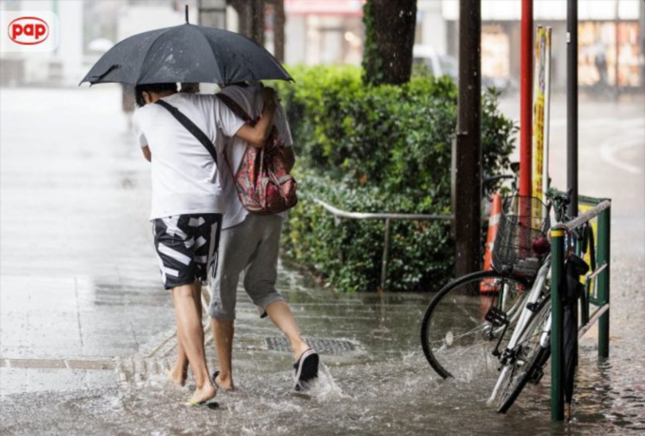 Japan: Pola milijuna ljudi evakuirano zbog razornog tajfuna