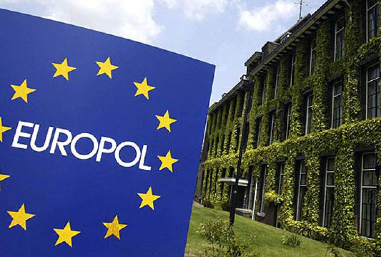 Velika akcija Europola: Zbog dječje pornografije privedeno 75 osoba
