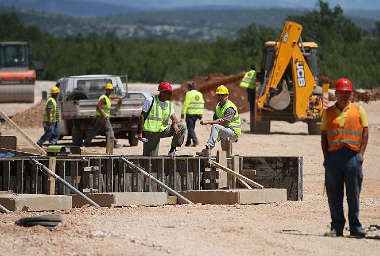 Lasić tvrdi: Autocesta će se graditi do Mostara