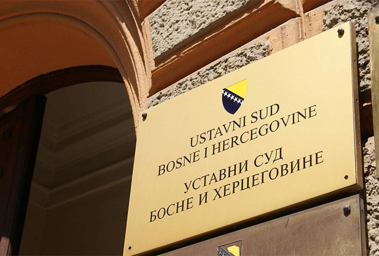 Ćeman: Ustavni sud BiH je pod političkim pritiskom