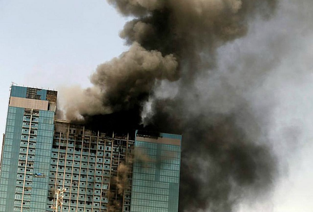 Abu Dhabi: Više ozlijeđenih u požaru koji je izbio u neboderu