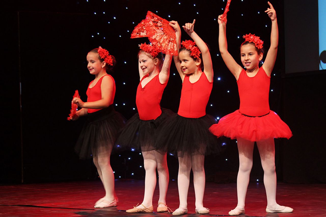 Baletna škola ”Arabesque” otvara vrata za nove polaznike