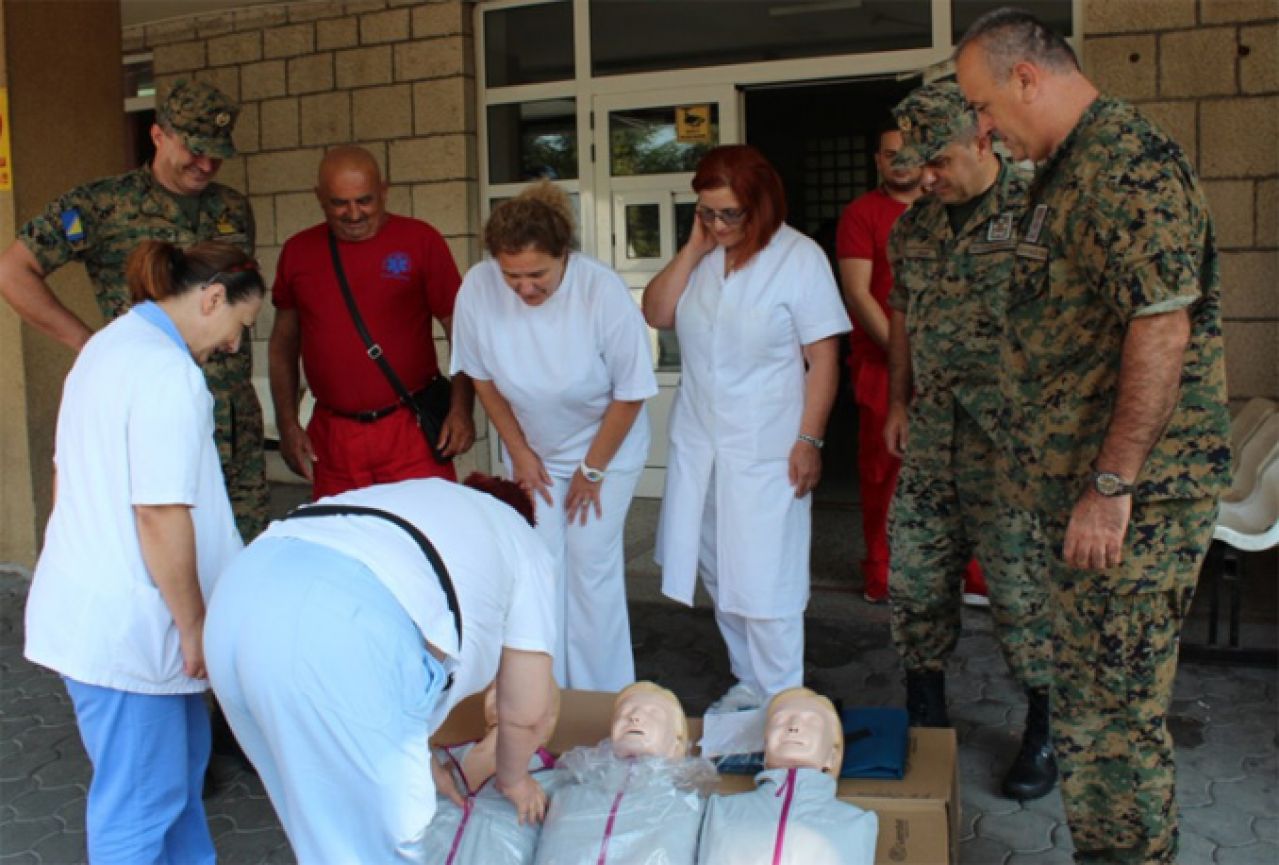 Oružane snage uručile čapljinskom Domu zdravlja lutke za reanimaciju
