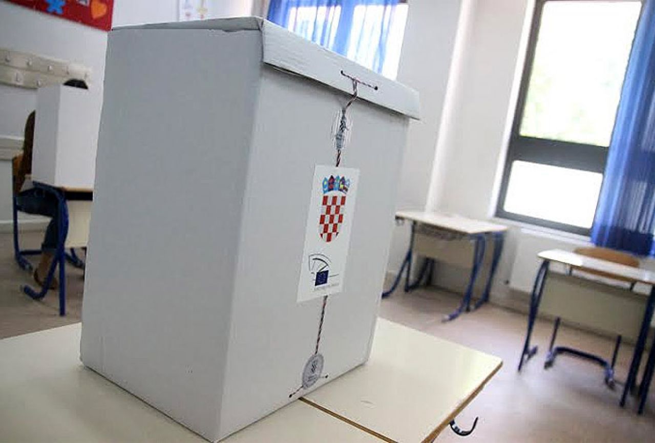 Hrvatski državljani u BiH mogu glasovati na 34 biračka mjesta