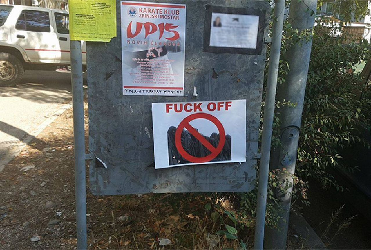 Plakati na ulicama: Mostarci poručili kako ne žele pokrivene žene