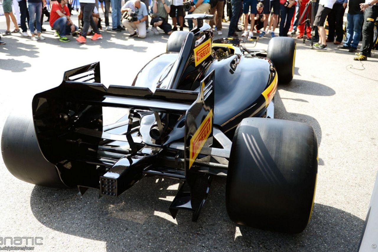Pirelli želi Hamiltona i Rosberga na testu širokih guma za 2017