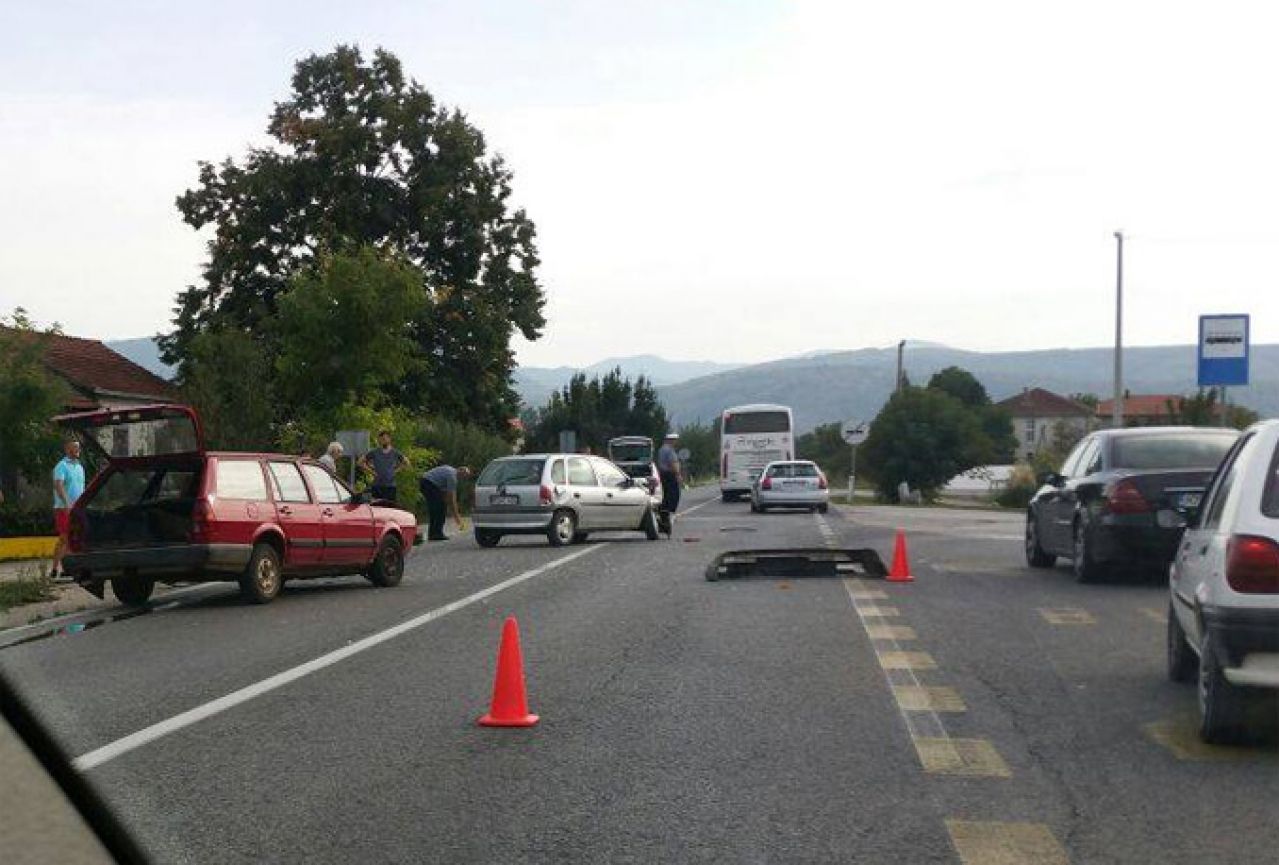 Teža prometna nesreća na magistralnoj cesti M-17 u Čapljini