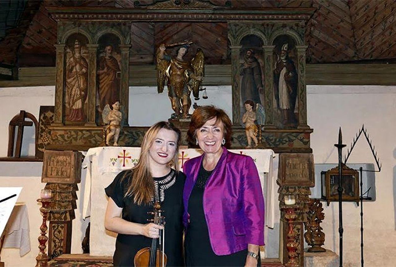Zora Dujmović podržala festival klasične glazbe VaClaF u Varešu