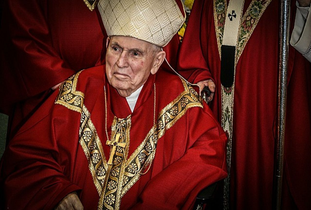 Umro najstariji biskup na svijetu