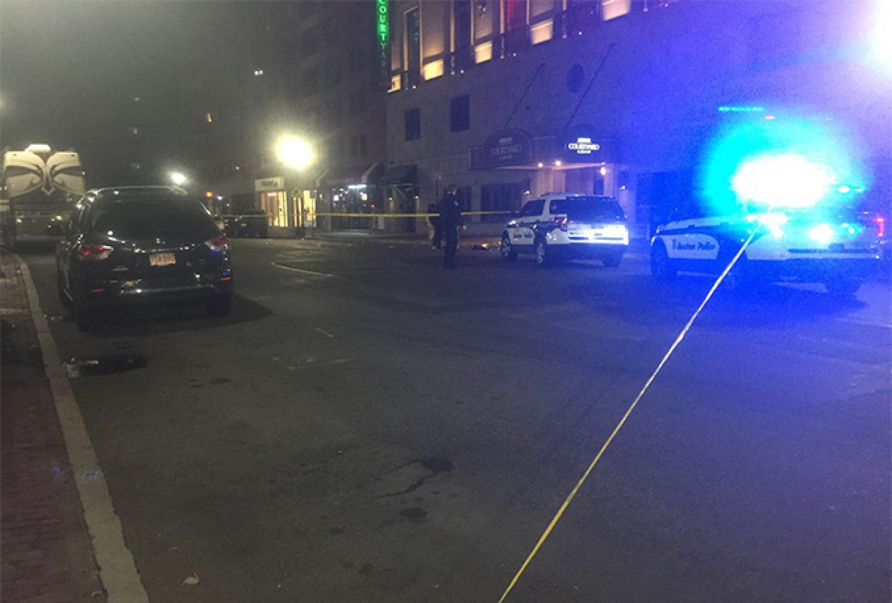 Šest osoba izbodeno u blizini fakulteta u Bostonu