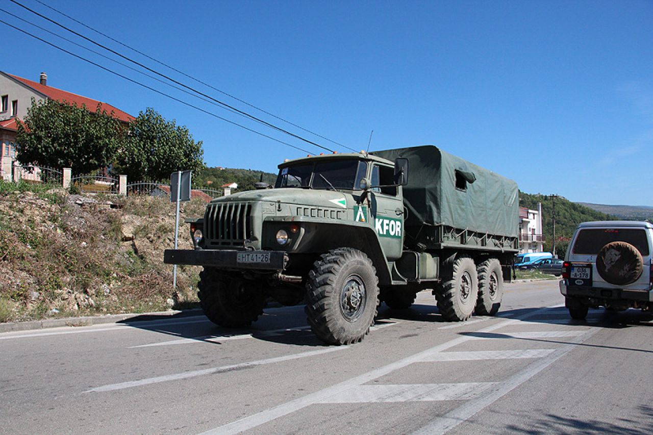 Vojska s Kosova kroz Hercegovinu do vježbe...