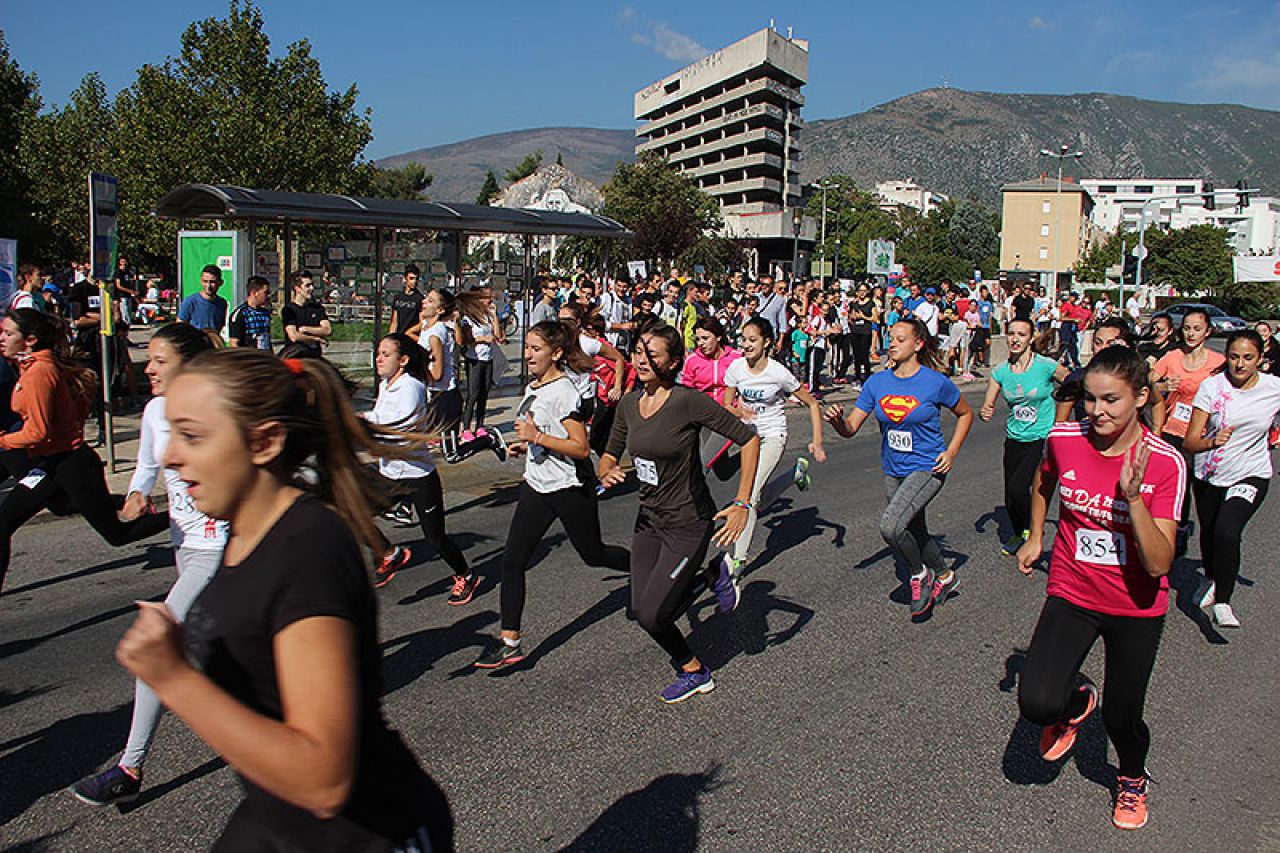 U Mostaru održana velika ulična utrka za učenike osnovnih i srednjih škola
