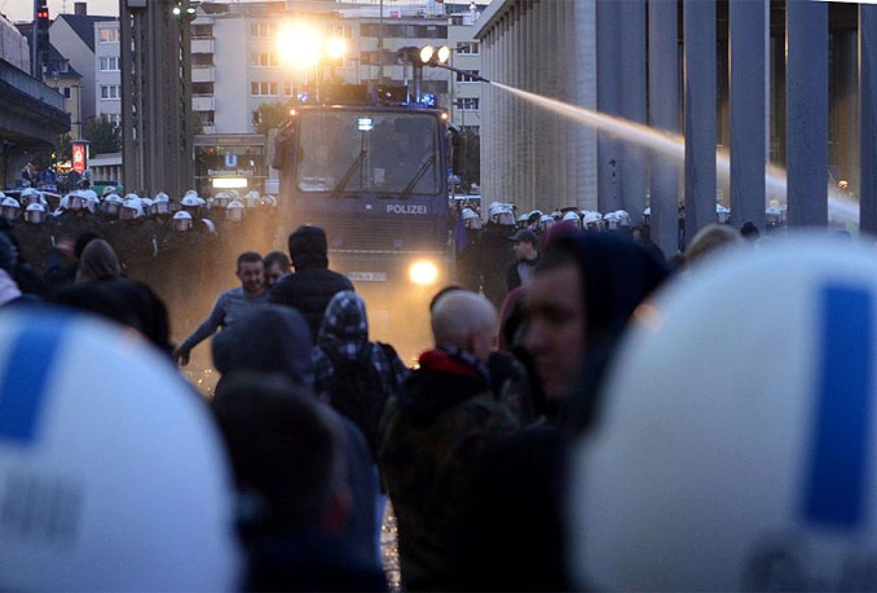 Njemački vještak: Novogodišnji kaos u Koelnu je krivnja policije