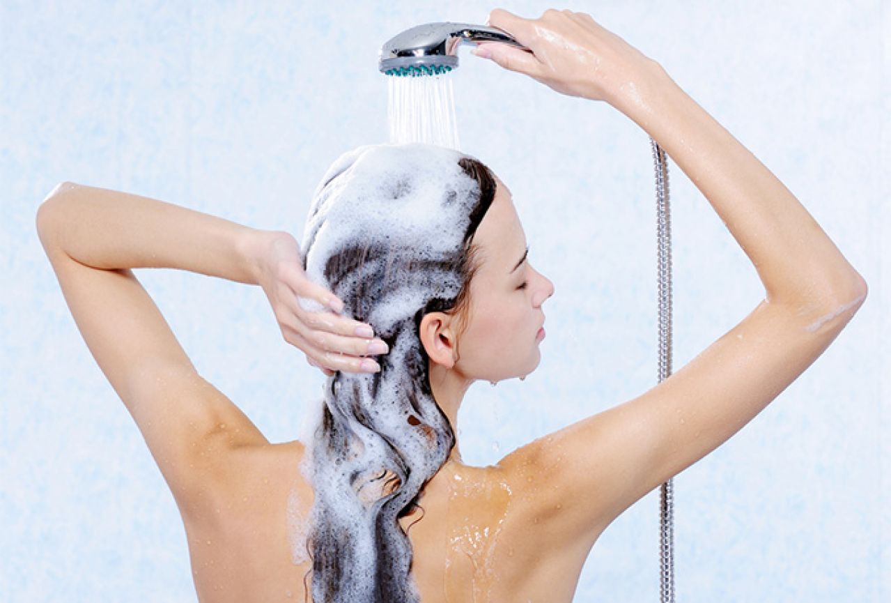 Šampon sa sodom bikarbonom za brži rast kose i kao spas za lošu frizuru