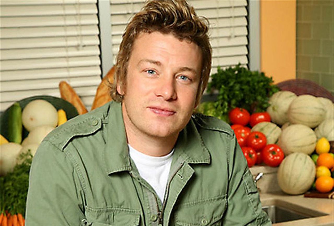 Jamie Oliver zaratio sa Španjolcima 