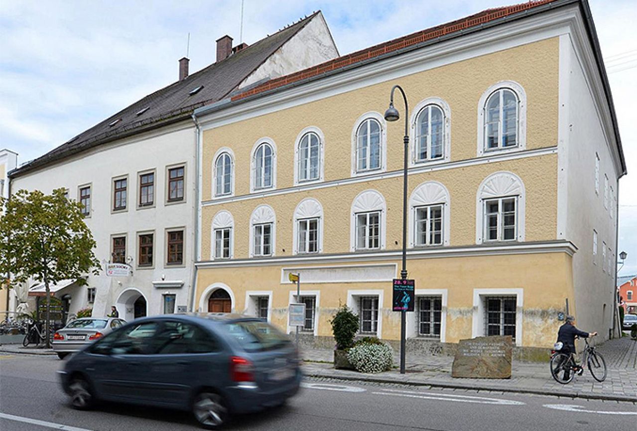 Brisanje povijesti: Austrijska vlada želi srušiti rodnu kuću Adolfa Hitlera