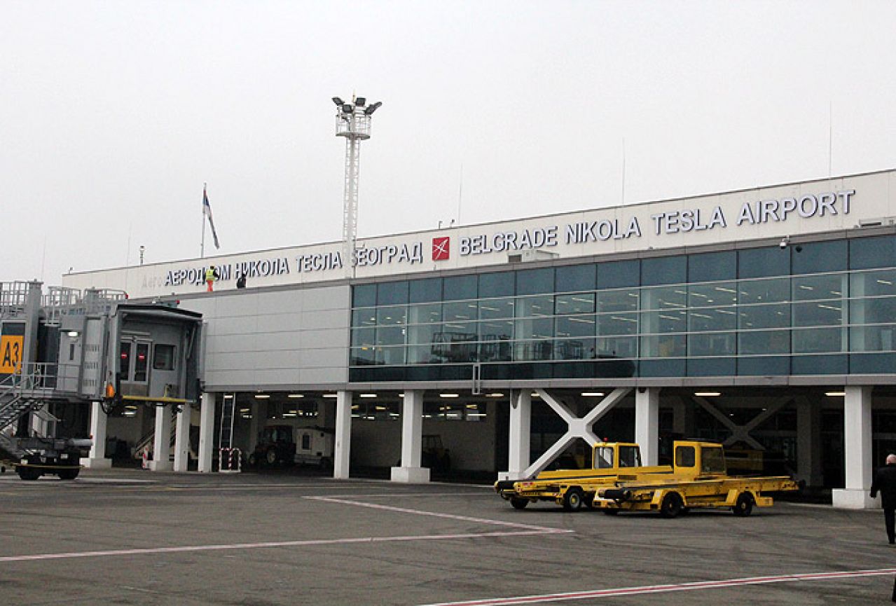Uzbuna na beogradskom aerodromu: Pronađeno deset ručnih bombi