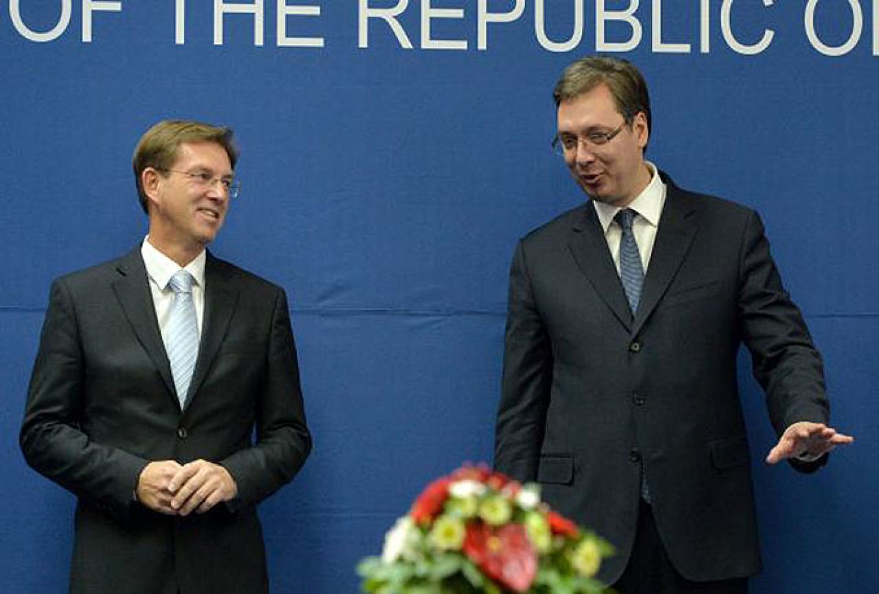 Slovenija želi Titove umjetnine, a Srbija auto i vilu