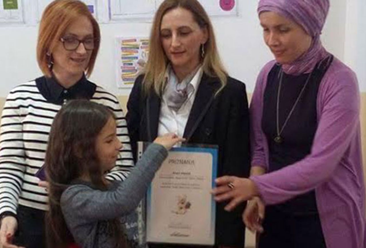Mostar: Učenica i njen razred nagrađeni povodom Dana štednje