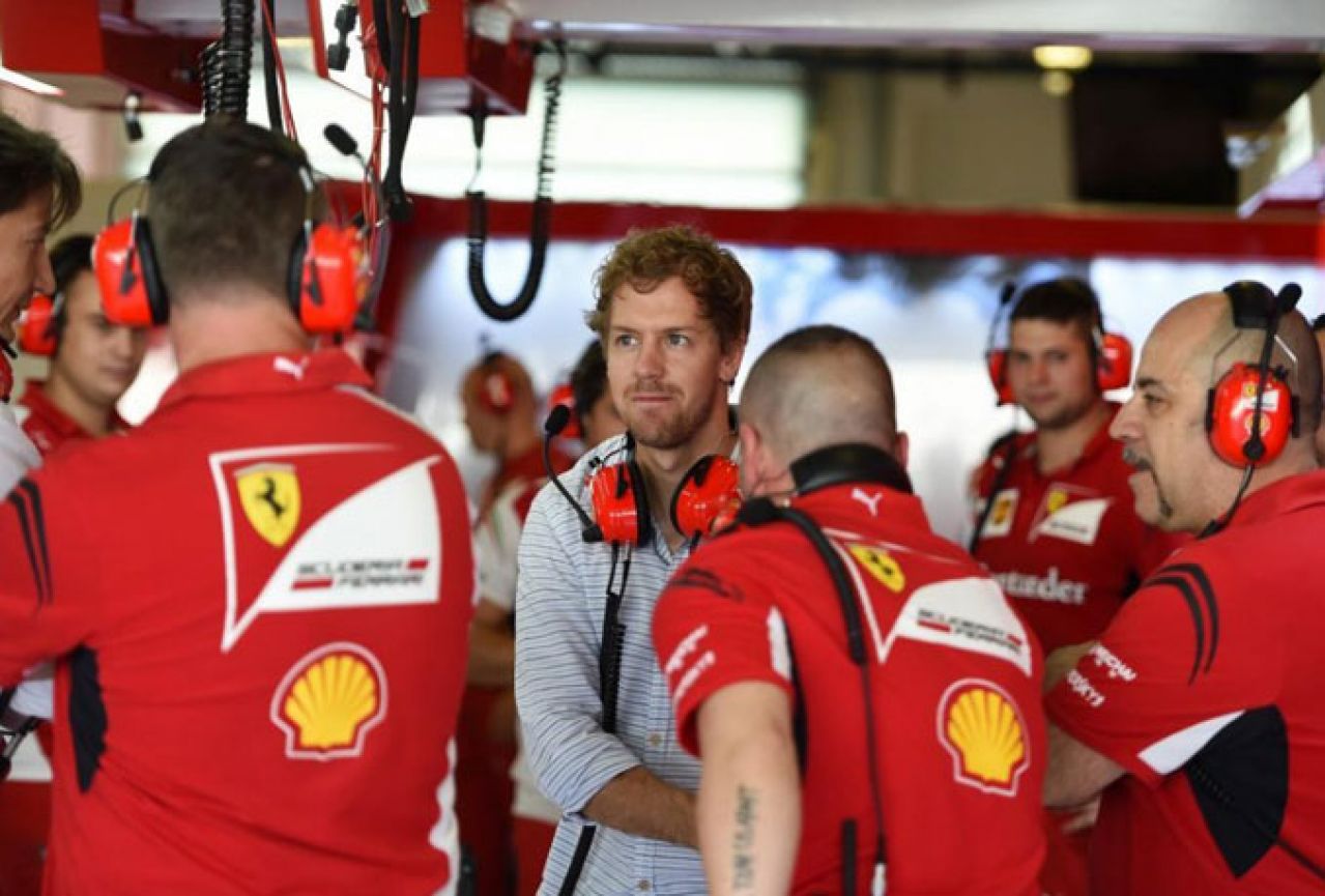 Vettelu prijeti kazna zbog masnog psovanja u eteru