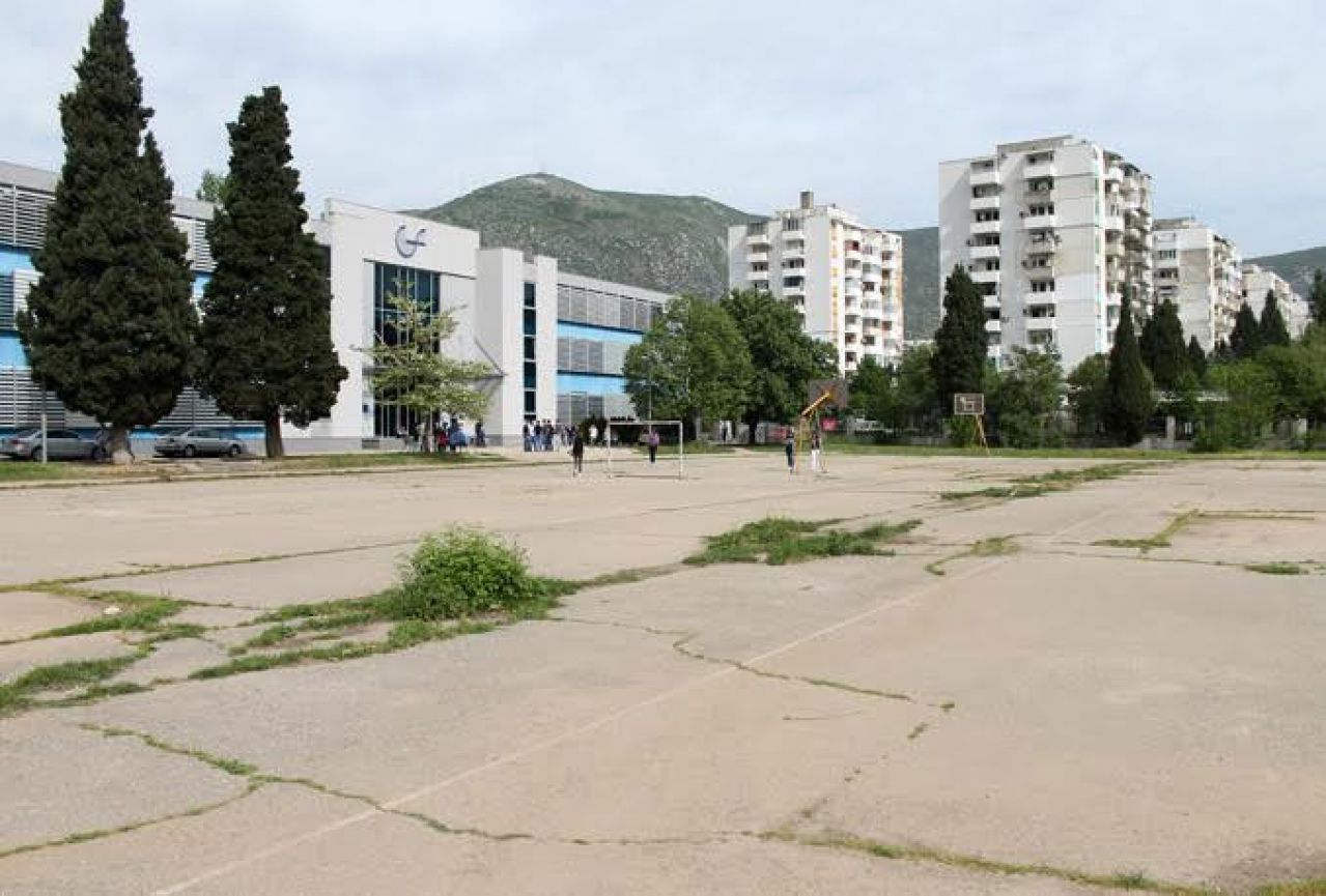 Hrvatska obnavlja Sveučilišno igralište u Mostaru