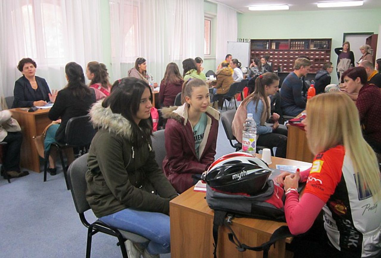 ''Živa knjižnica'' u Mostaru: Inspirativno, kreativno i zanimljivo iskustvo