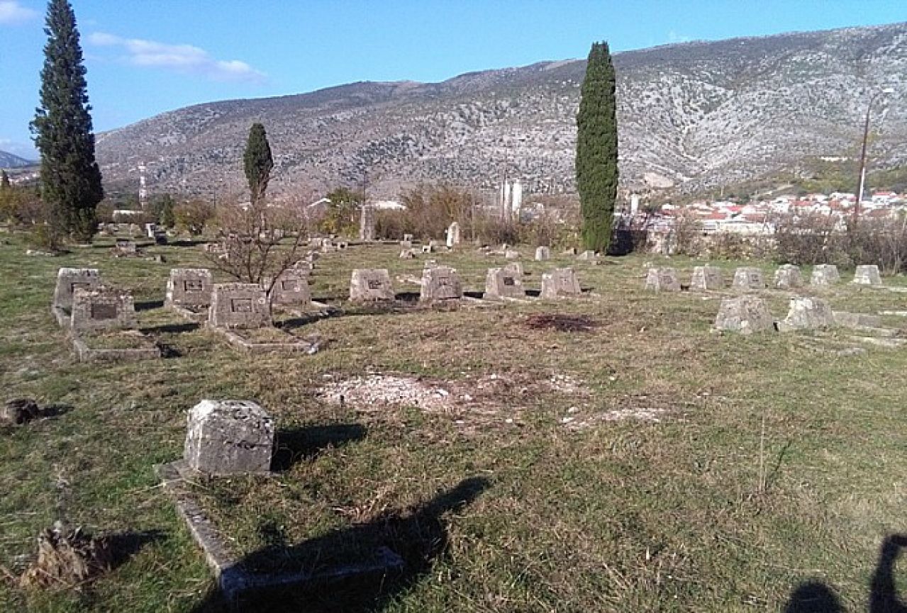 Mostar: Rijetki znaju gdje se nalazi Vojno groblje