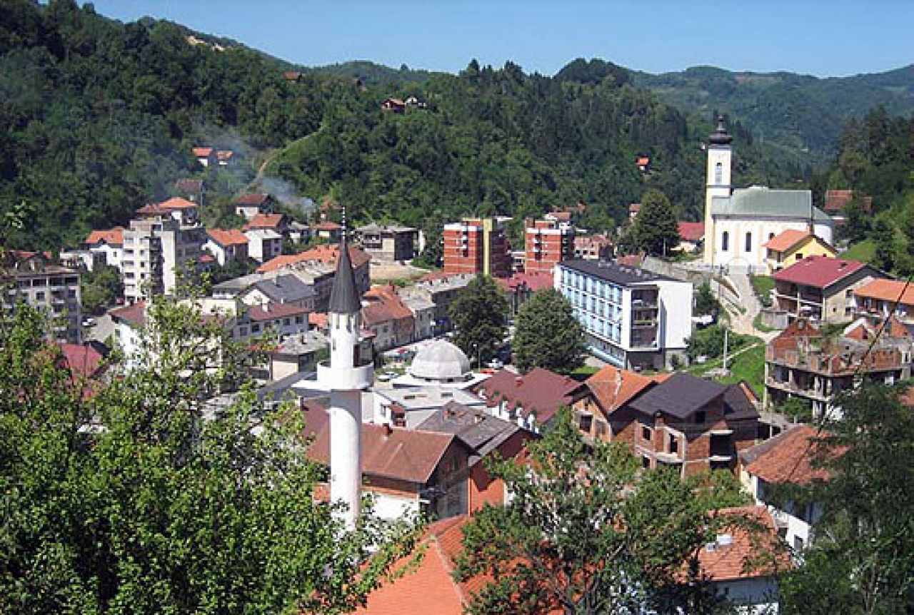 SDA u Srebrenici traži spas
