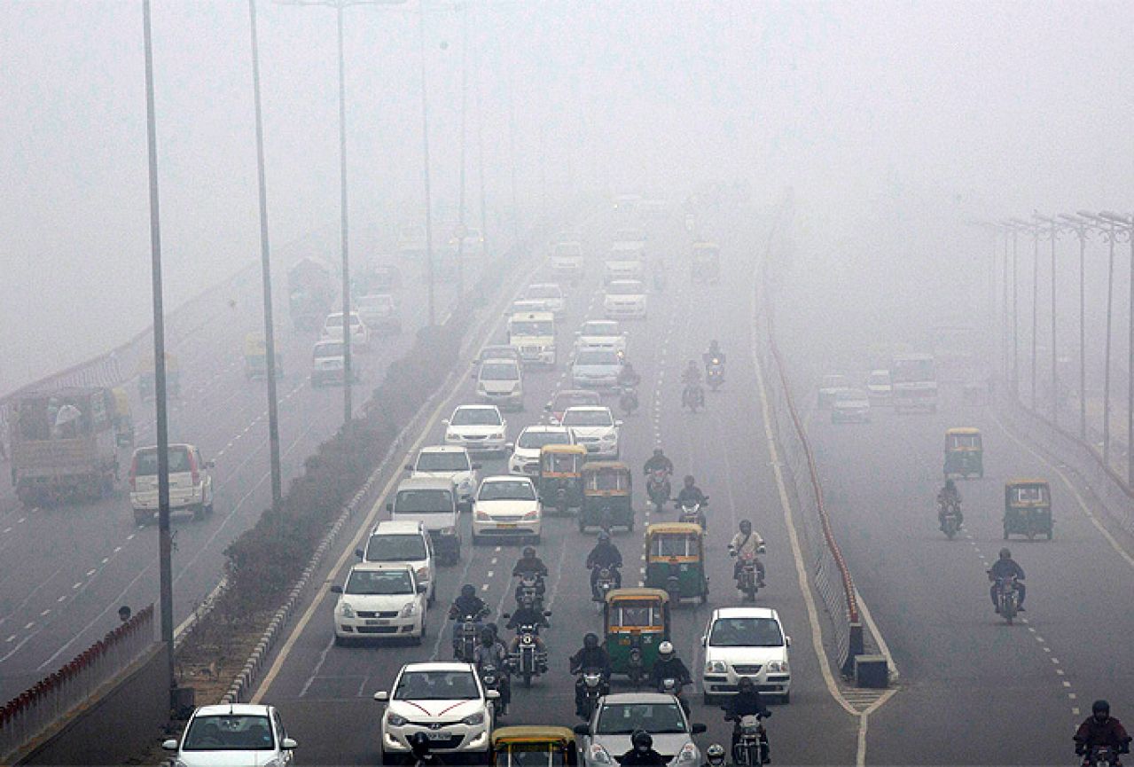 Zagađenje zraka u New Delhiju probilo gornju granicu