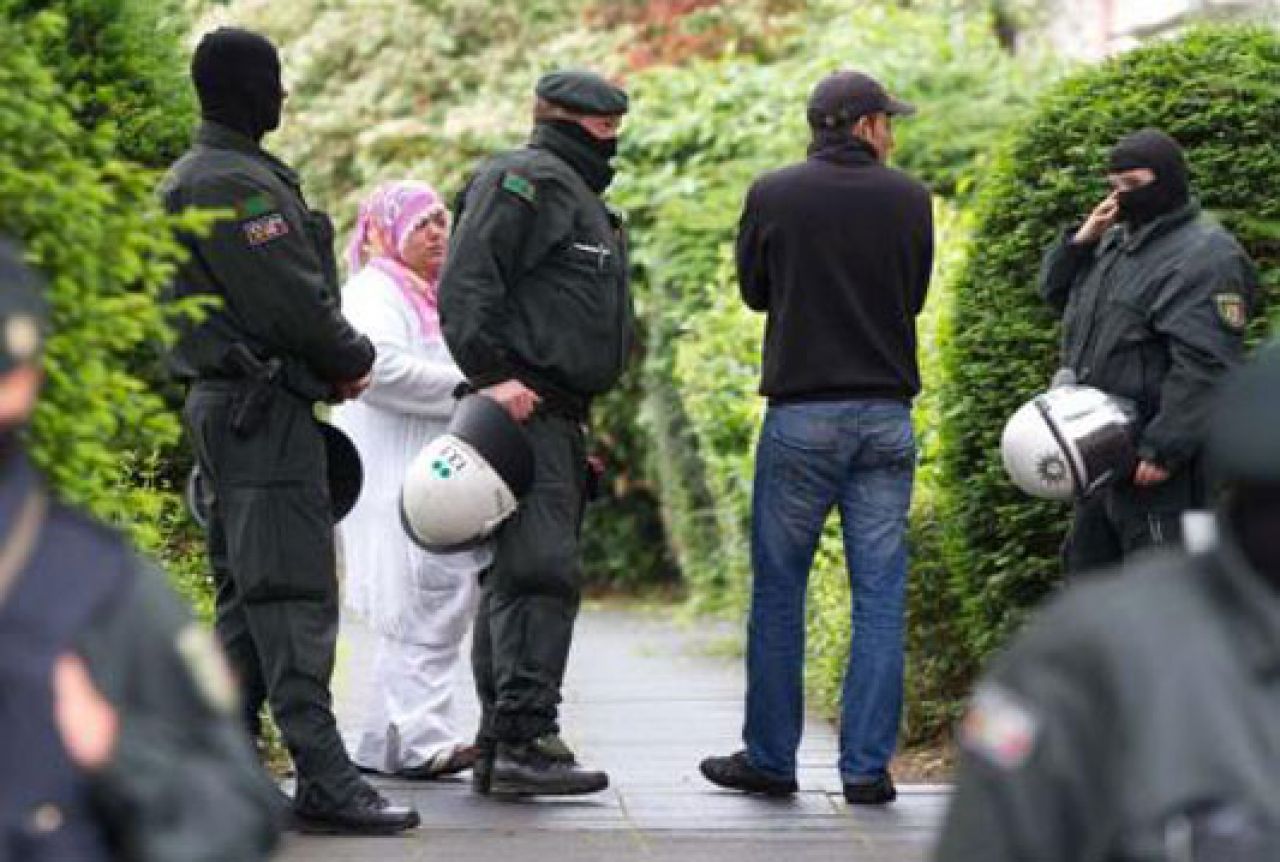 Njemačka: Uhićeno pet osumnjičenih za regrutiranje boraca za ISIL