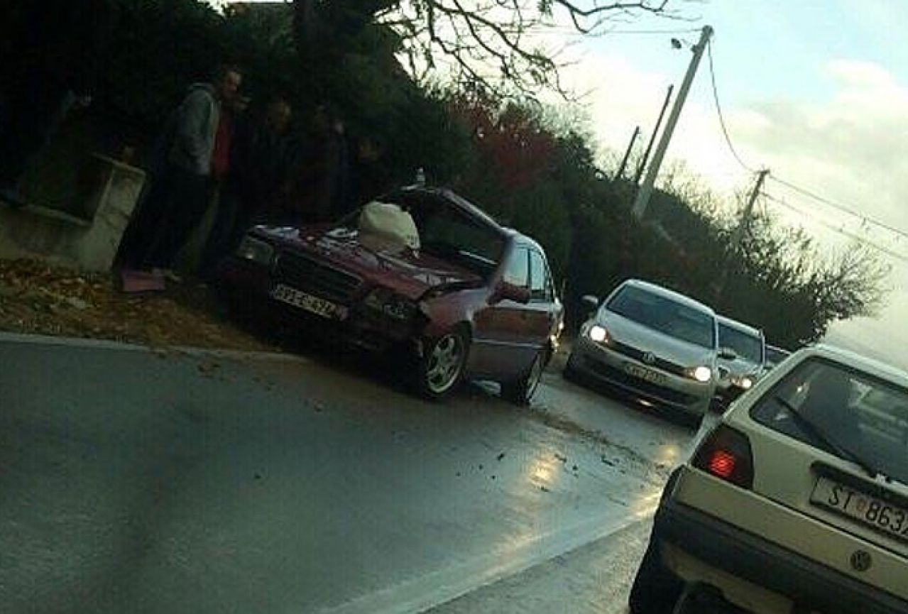 Teška prometna nesreća kod Mostara, poginula jedna osoba