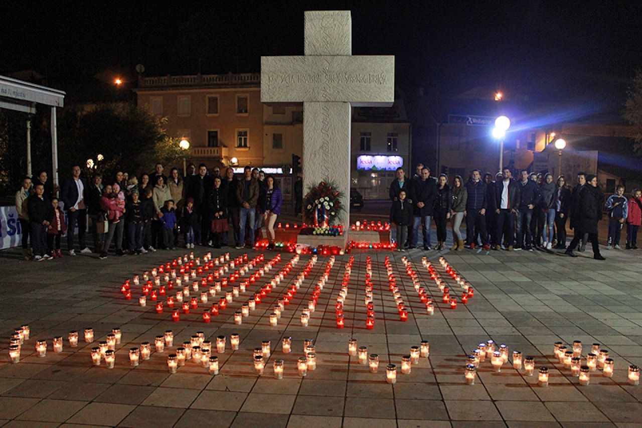 I u Širokom Brijegu svijetli Vukovar