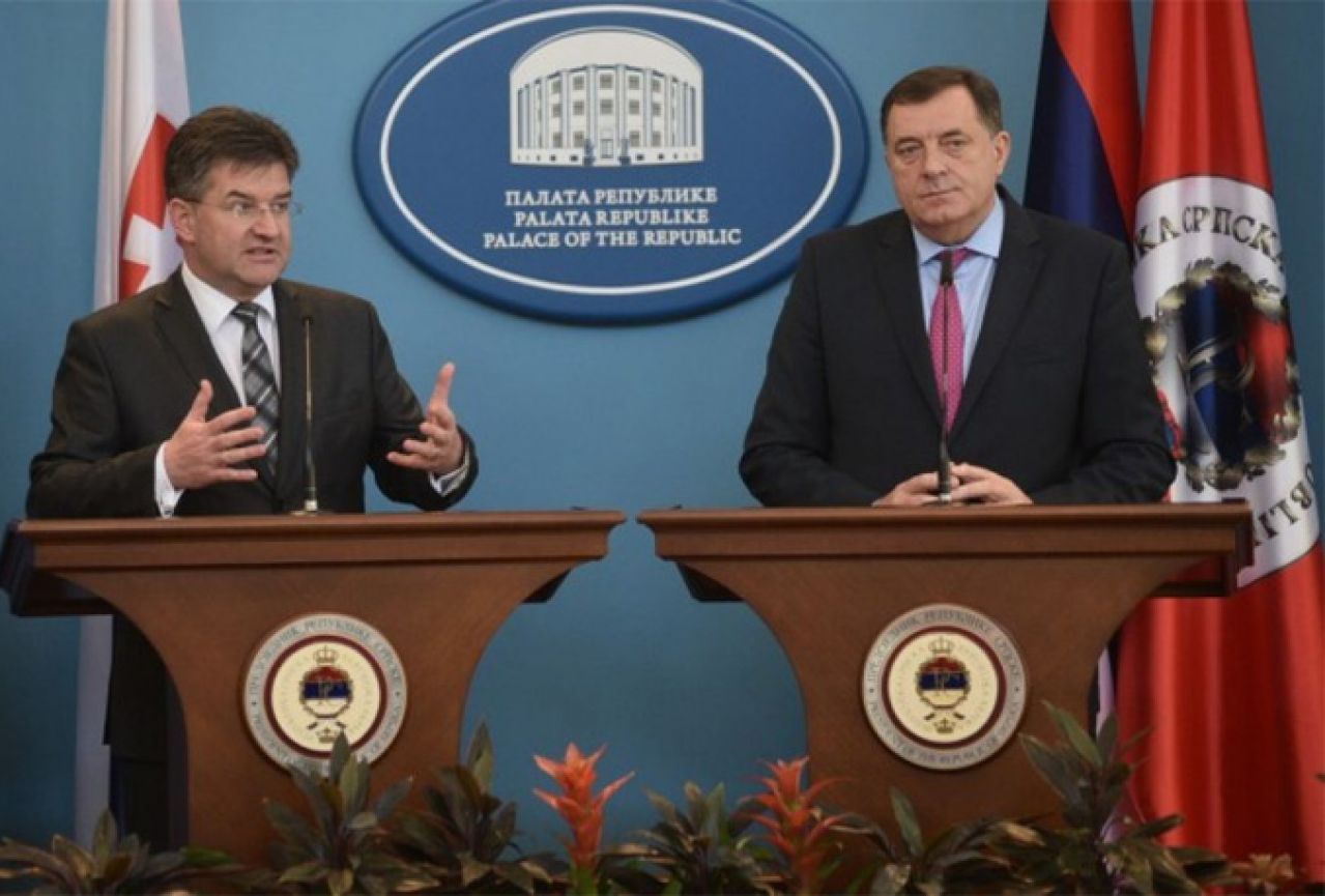 Lajčák i Dodik: Sve institucije moraju surađivati pri popunjavanju upitnika EU