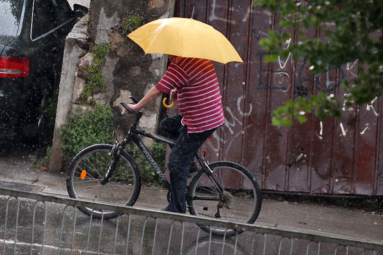 U Hercegovini kiša, dnevne temperature do 17 stupnjeva