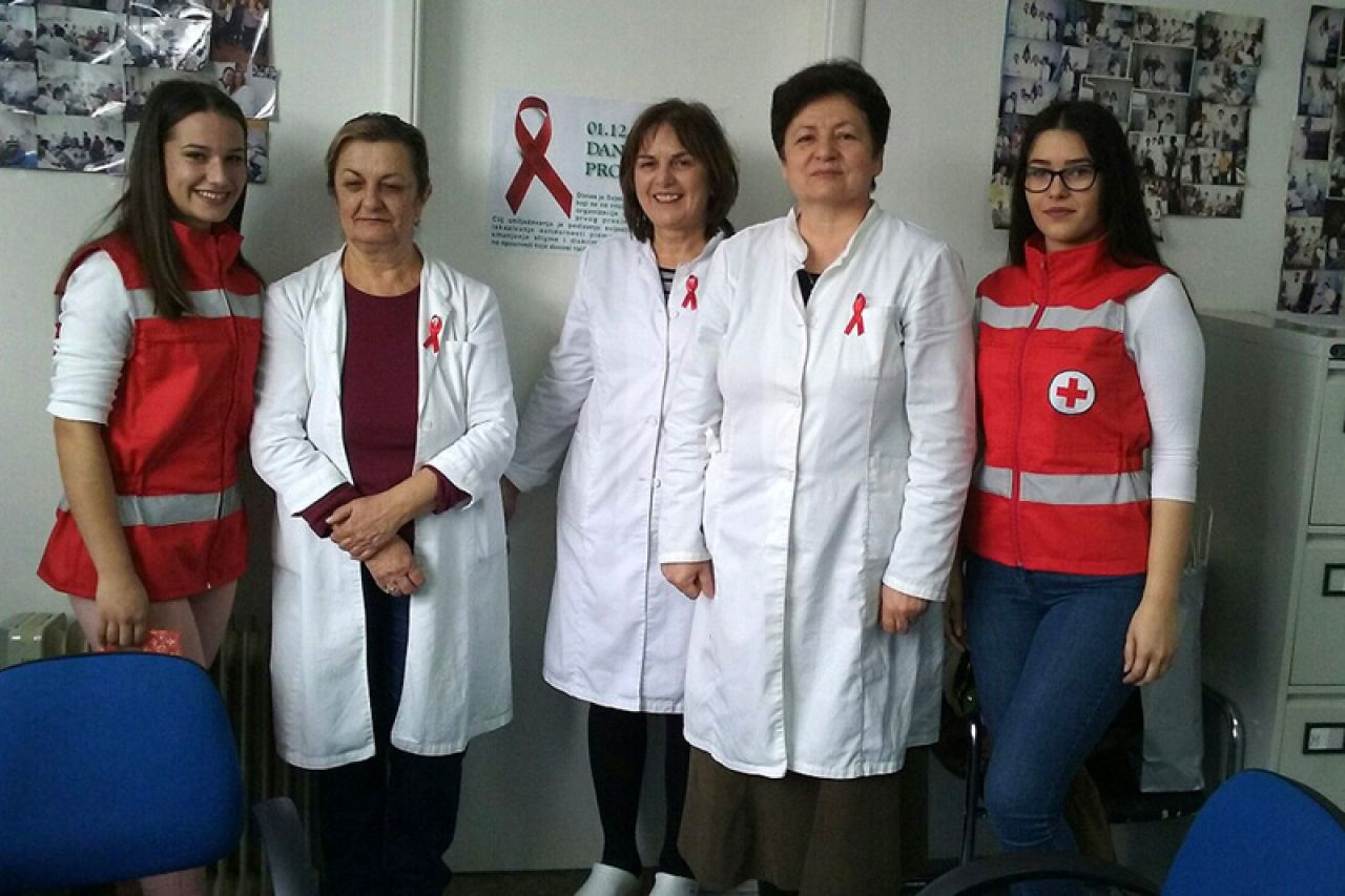 Crveni križ Široki Brijeg obilježio Svjetski dan borbe protiv AIDS-a