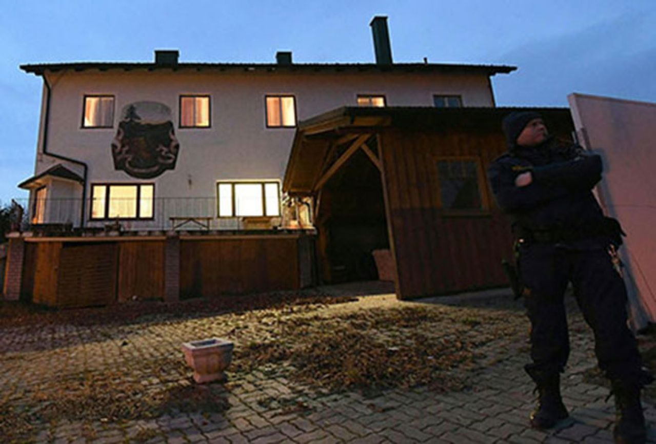 Pokolj u Austriji, žena ubila pet članova obitelji pa onda i sebe