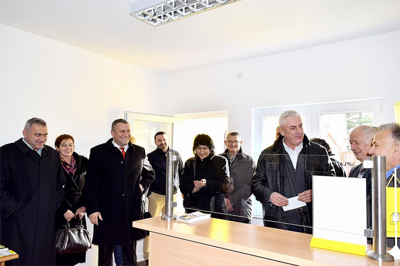 Svečano otvoren obnovljeni Poštanski ured HP-a u Odžaku
