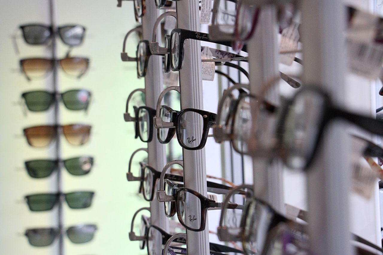 Optika Tomić: Kupiš naočale - stakla gratis