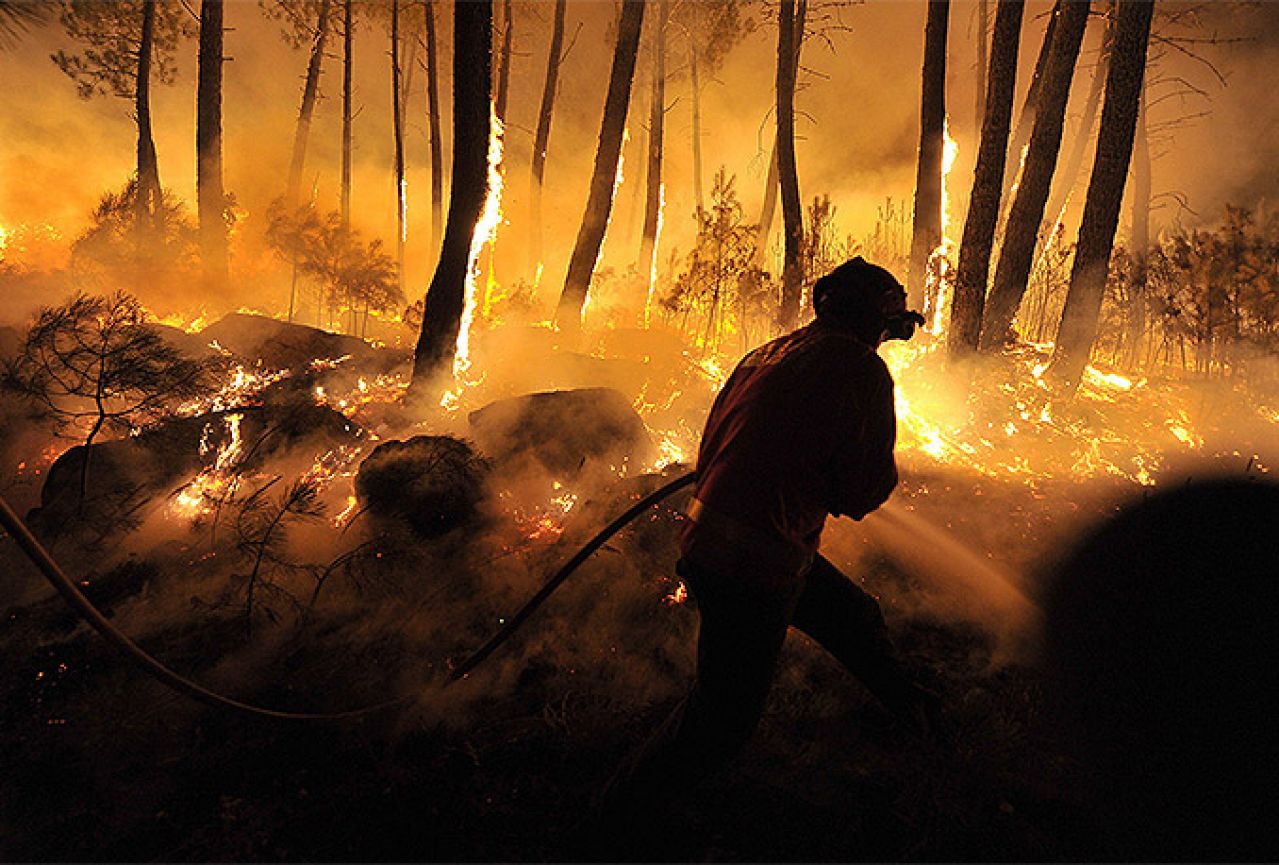 Na području Tomislavgrada aktivno nekoliko požara