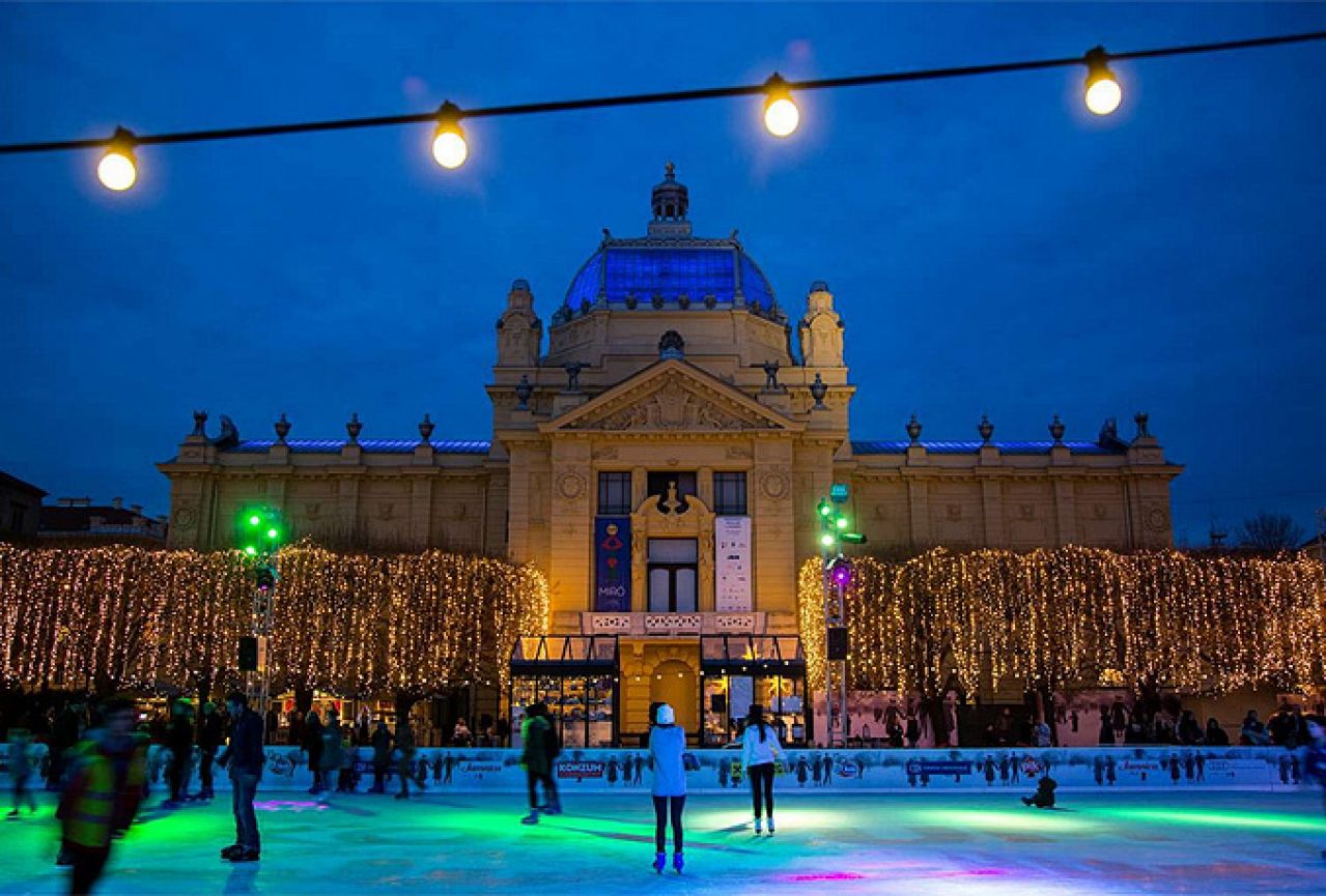 Zagreb je sa svojim adventom i ove godine najbolja božićna destinacija u Europi