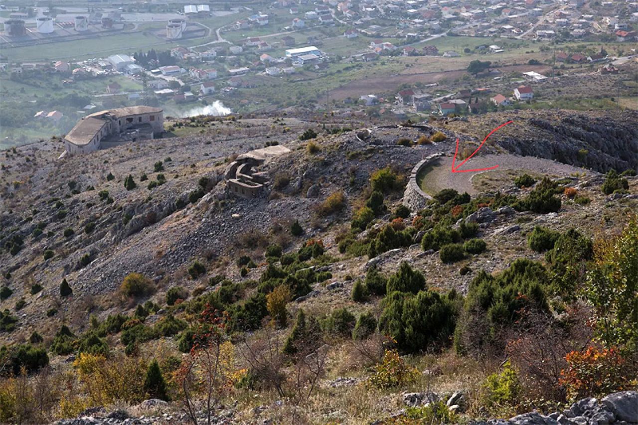 Tko uništava povijesne spomenike po Podveležju 