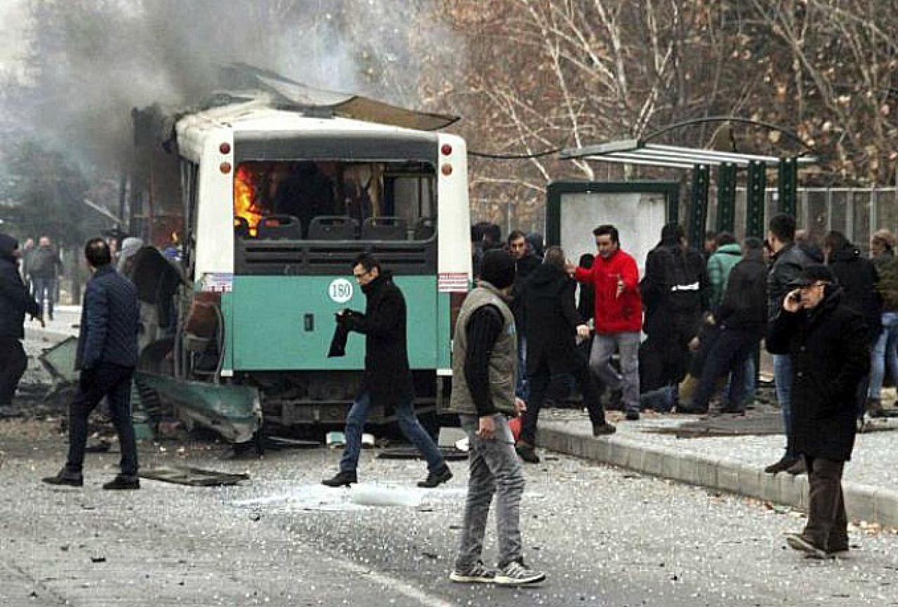 Ima i mrtvih: Bombaški napad u Turskoj