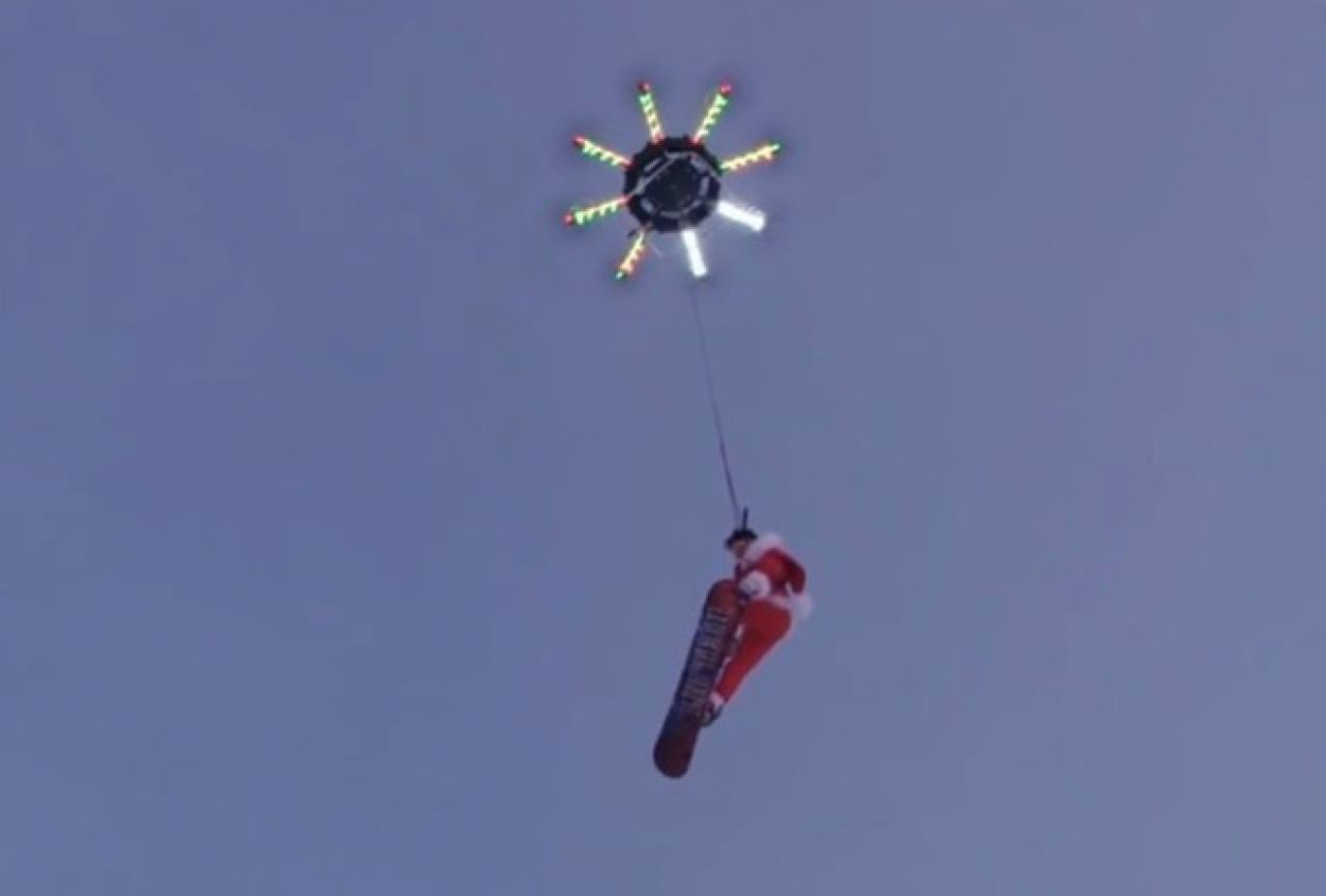 Pogledajte fantastični video prvog ljudskog leta - dronom!