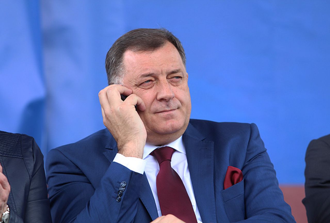 Veleposlanstvo SAD-a odbilo izdati vizu Dodiku
