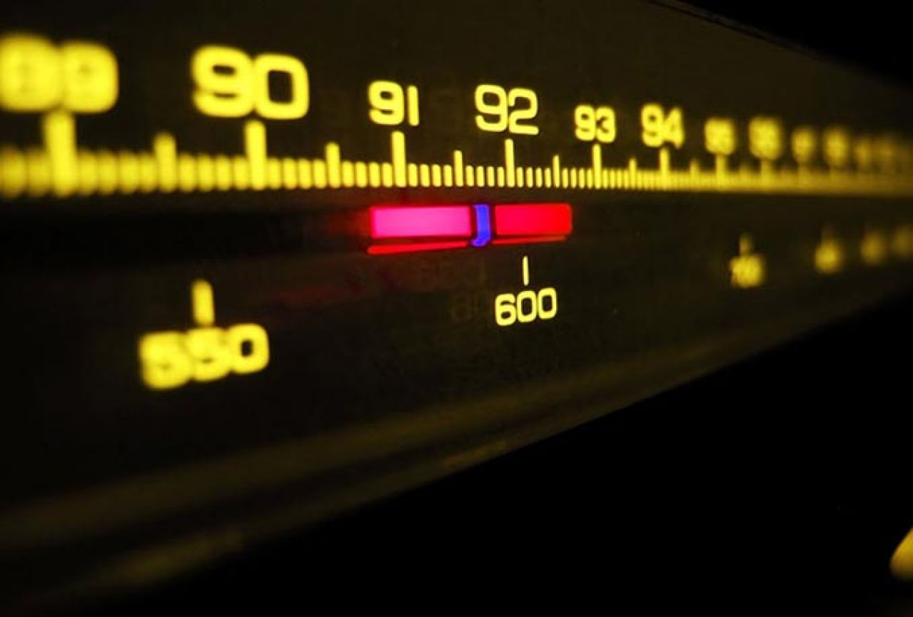 Javni poziv za dodjelu frekvencijskih resursa za radijsko emitiranje