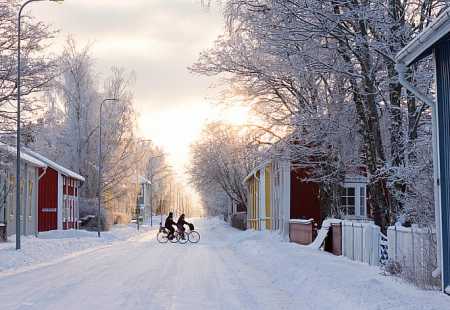https://storage.bljesak.info/article/182323/450x310/finska-zima-snijeg.jpg
